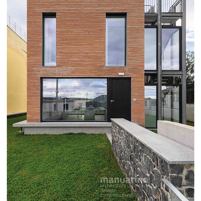 Casa Enrico: intervista con lo studio manuarino 437 Casa Enrico: intervista con lo studio manuarino 437