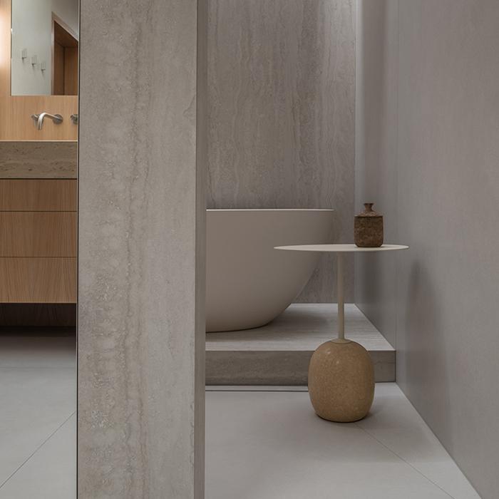 Il fascino elegante del travertino: intervista con l’architetto 389 Il fascino elegante del travertino: intervista con l’architetto 389