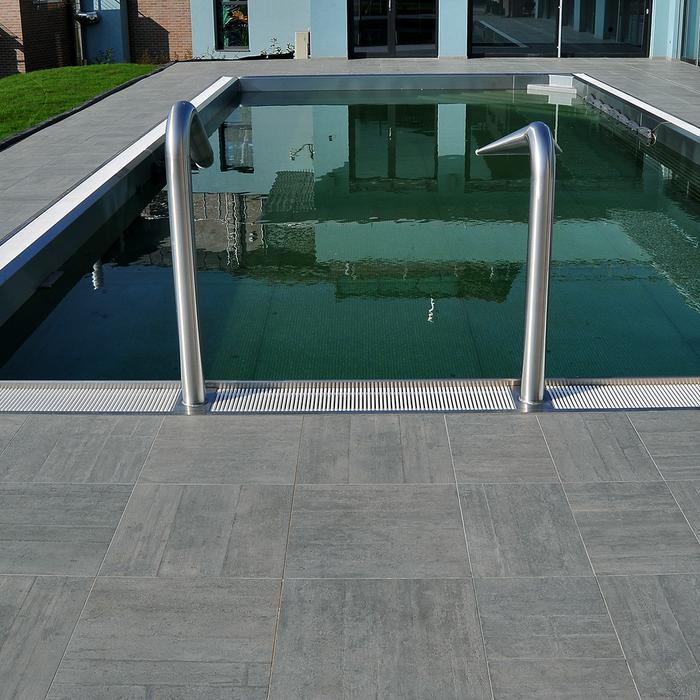 Restyling piscina residenziale Zlin  1120